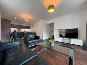 Modern 2BR 2BA Apt wParking Sleeps 6 Comfortably